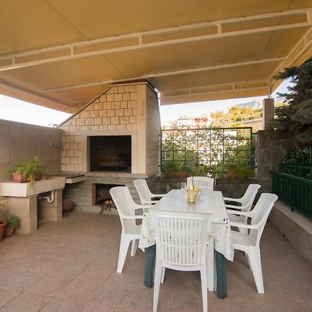 Apartments And Room Sun & Sea Podgora Extérieur photo