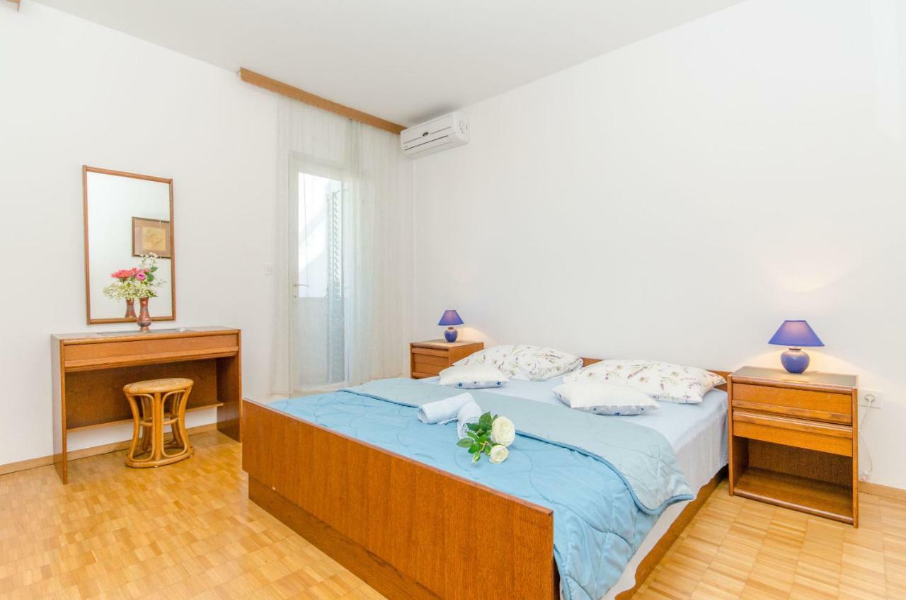 Apartments And Room Sun & Sea Podgora Extérieur photo