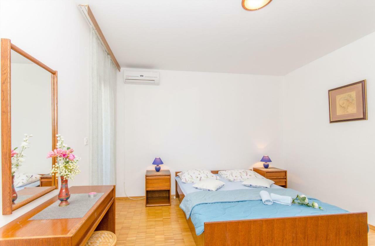 Apartments And Room Sun & Sea Podgora Extérieur photo